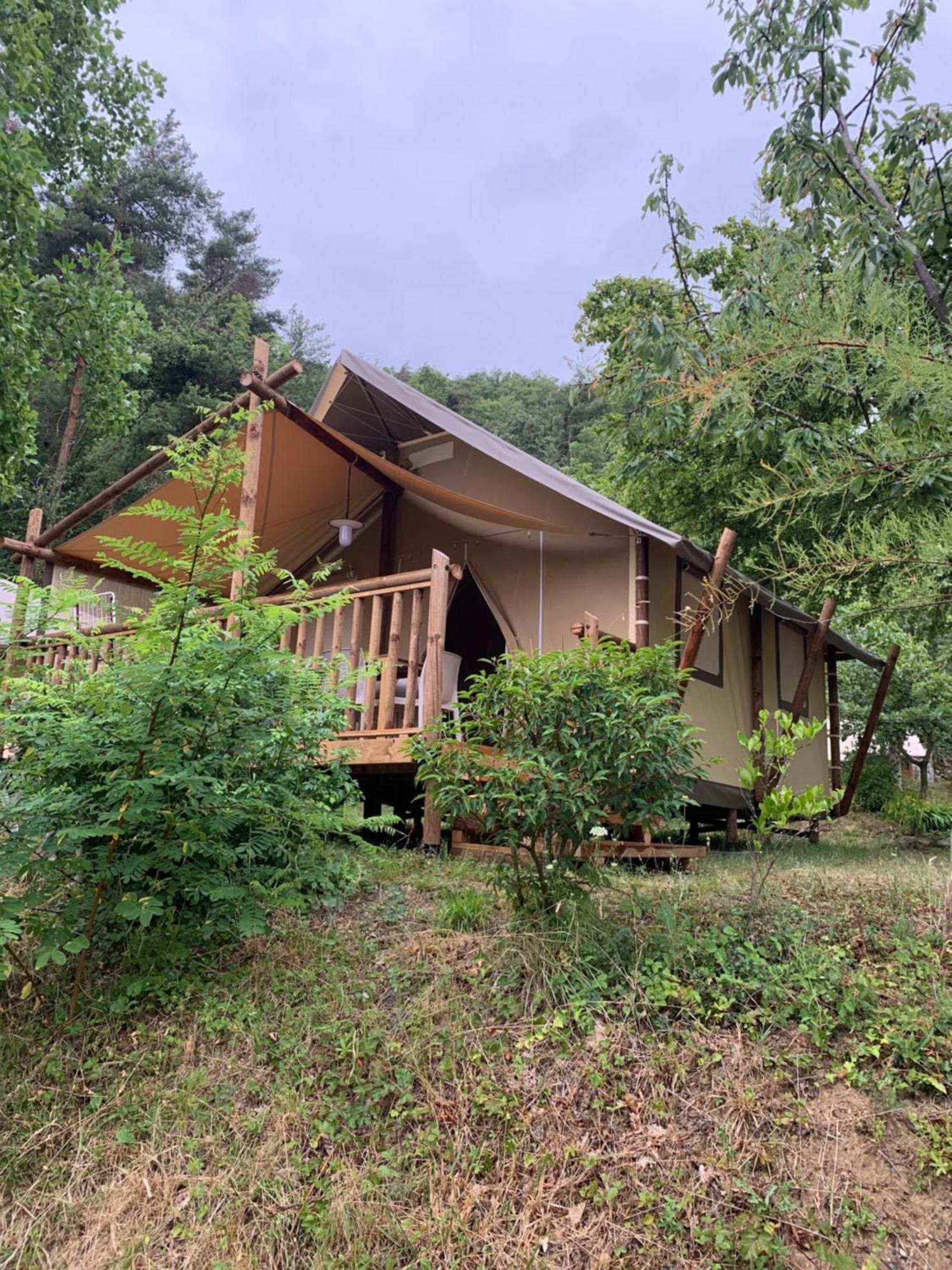 Camping Calme Et Nature Iserand Vion  Ngoại thất bức ảnh